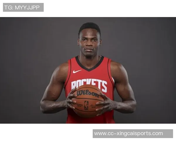 比卢普斯透露季前赛计划霍勒迪首战下半场缺席或尝试新先发阵容 比卢普斯透露季前赛计划霍勒迪首战下半场缺席或尝试新先发阵容