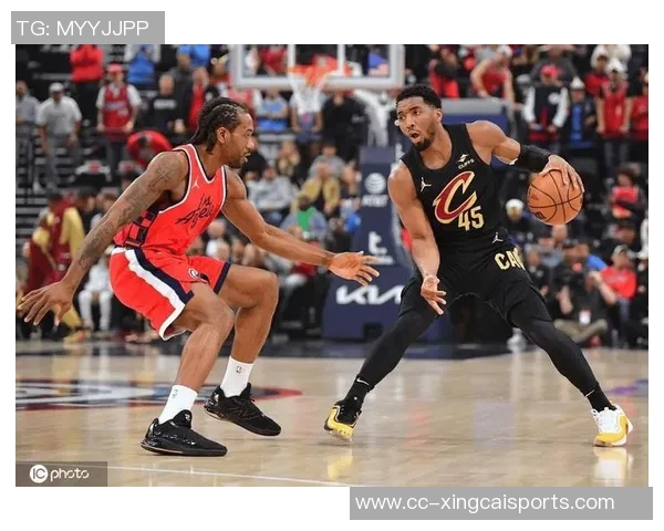 兰德尔带领球队奋勇争先19投12中砍下30分7篮板4助攻1抢断