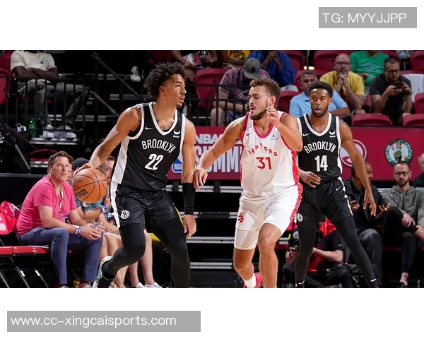 齐心协力！莫布里半场表现抢眼贡献双十一米切尔稳定输出助力球队争胜